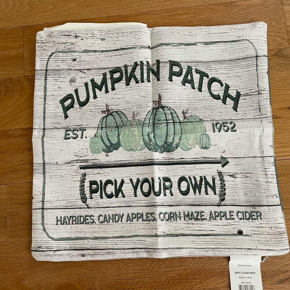 Decorative pillowcase